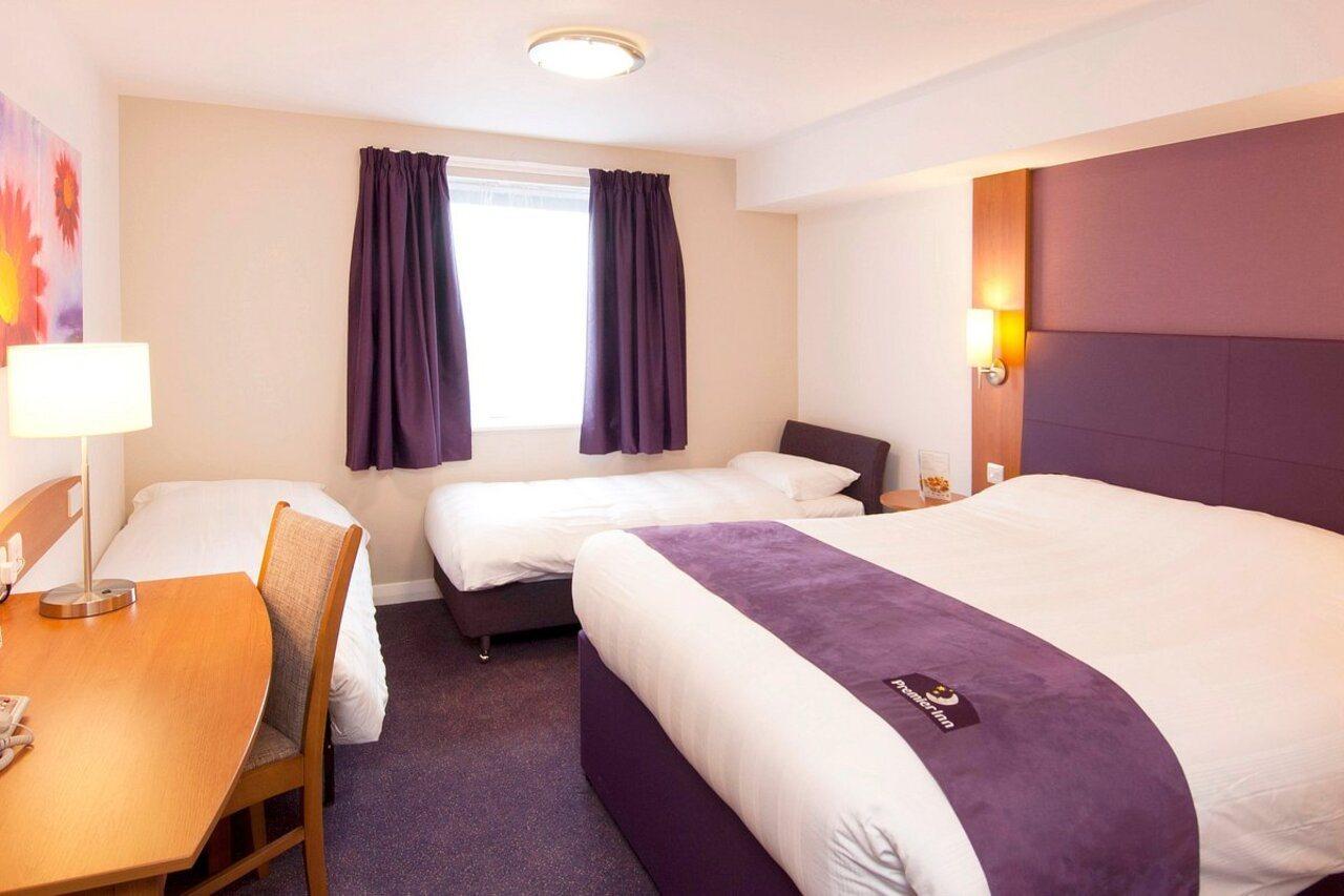 Premier Inn Burnley Bagian luar foto